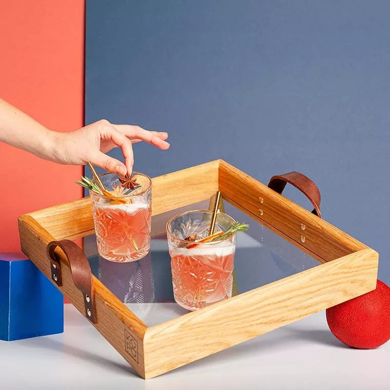 Le Serviable – Plateau design en chêne massif et verre trempé