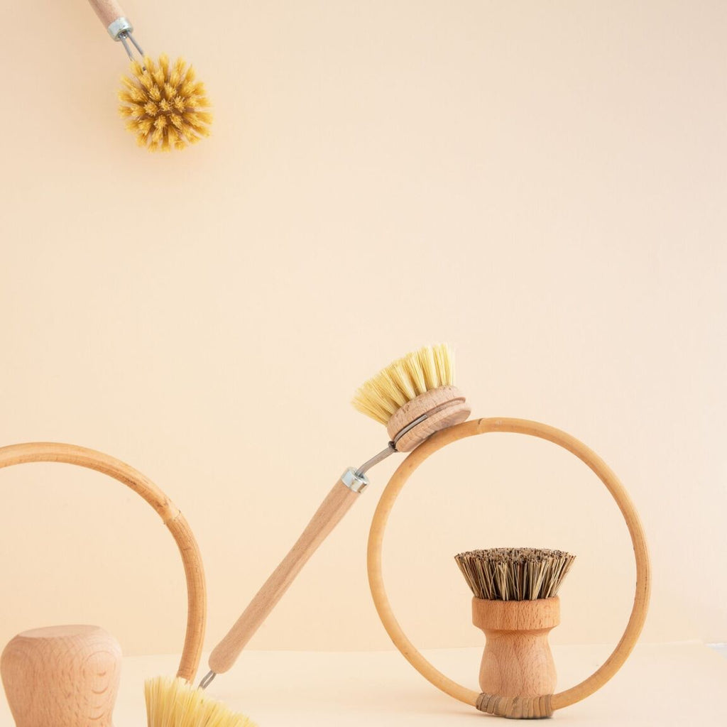 Dish Brush in Beech Wood and Vegetable Fiber - Removable Head