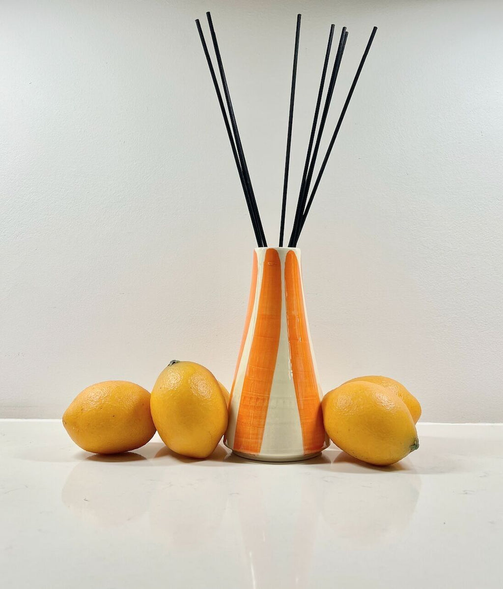 Hand-painted glazed ceramic diffuser – Orange Blossom